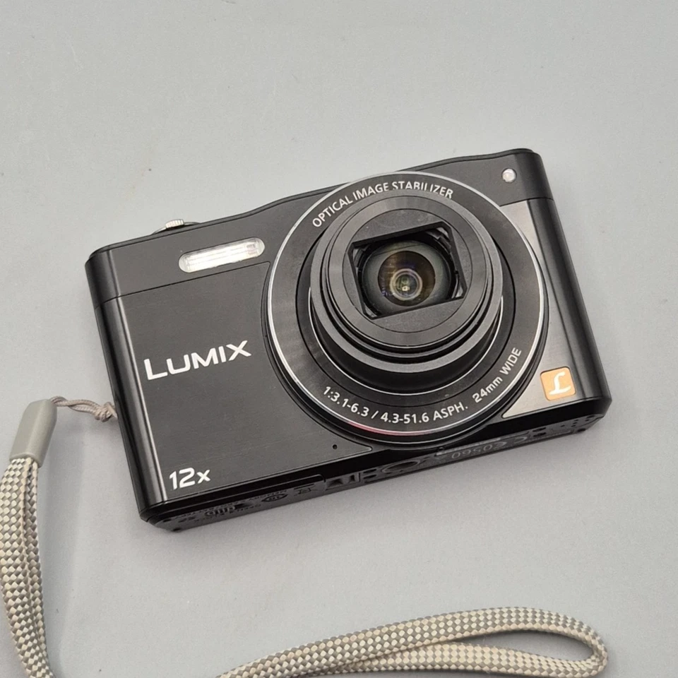 Great Panasonic Lumix DMC-SZ8 16,0MP Digital Camera 12x Zoom Black, Charger, SD - Photo 1/4