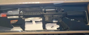 Colt Licensed Full Metal M4A1 RIS Carbine Airsoft AEG Rifle Cybergun - Picture 1 of 12