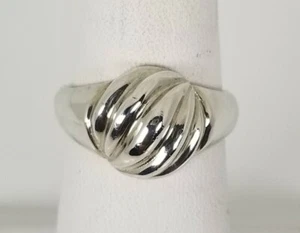 Ladies Sterling Silver Round fancy swirl ring size 6 - Picture 1 of 8