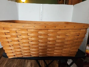 1999 Longaberger Laundry Basket With Carrying Handle 23"x16.5"x9.5" - Picture 1 of 8