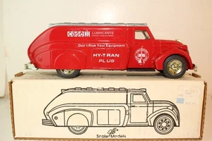 Ertl Case IH Lubricants 1939 Dodge Airflow Tanker Truck - Picture 1 of 11