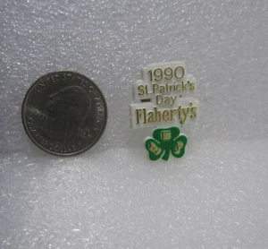 1990 St. Patrick's Day Flaherty's Plastic Pin - Picture 1 of 2