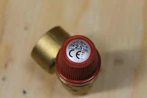 Überdruckventil 2,5bar 1/2" BSP GHA-70 - Bild 1 von 2