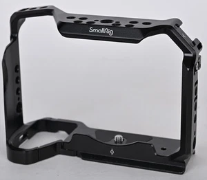 EX++ SmallRig 3667 Cage VIDEO pour A7R V, A7 IV, A7R IV, A7S III, A1 sans miroir - Photo 1 sur 6