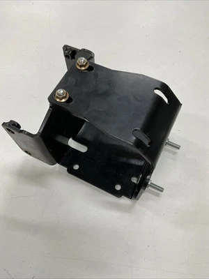 Sistema de montaje de cabrestante Warn 100878 kit de montaje # 100878 Foto 1 de 3