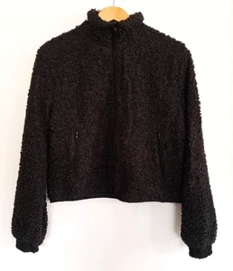 Chaqueta corta de vellón Camellia Deep Pile con cremallera completa para mujer talla grande negra - Imagen 1 de 11