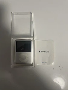 Apple iPod nano Silver 4G #A1236 with Original Case For parts - Picture 1 of 3