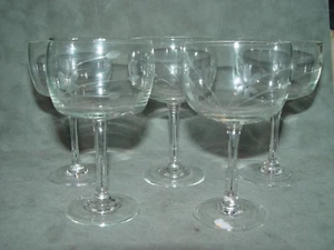 4 Vintage Etched Sherry Glasses Barrel Shaped - Picture 1 of 2
