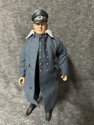 Figura de acción Col Wilhelm Klink 12 pulgadas Hogans Heroes SideShow coleccionables Foto 1 de 4