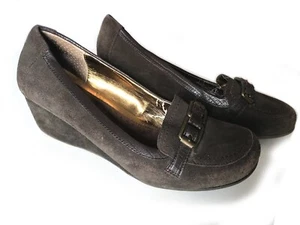 St. John's Bay Women's Brown Suede Wedge Heel Pump Loafer Size 8 Leather Upper - Picture 1 of 12