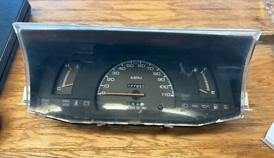 Grupo de calibre de camioneta pickup Isuzu 88-90 sin tacómetro 5 velocidades 2x2 Foto 1 de 4