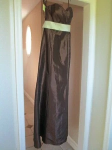 Bella Formal By Venus Size 8 BROWN /CREAM Formal Gown removable straps NWT - Picture 1 of 7