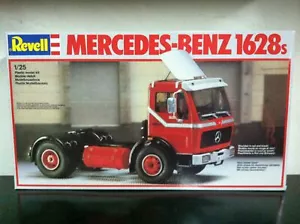 Revell Kit di Montaggio 1:25 7409 MERCEDES-BENZ 1628s Truck w SPOILER MIB, 2003 - Foto 1 di 1