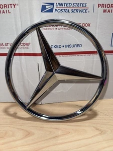 MERCEDES G-CLASS EMBLEM A0008175302 ORIGINAL! - Picture 1 of 9
