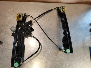 MECANISME MOTEUR LEVE VITRE AVANT GAUCHE FORD FOCUS 3 1.6 TI  5P BM51-A23201BB - Picture 1 of 8