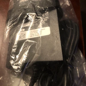 Dell Laptop Charger AC Adapter Power Supply And Cord. Model DA130PEI-00. 19.5V - Picture 1 of 8