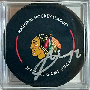 Alex Vlasic autographed Chicago Blackhawks Game Puck / JSA COA - Picture 1 of 2