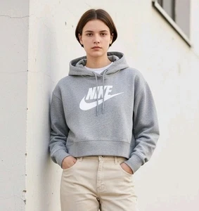 Nike Unisex Sportswear Club Fleece Crop Hoodie (Little/Big Kids), Size: S, Gray - Picture 1 of 4
