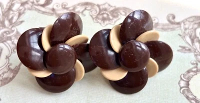 VINTAGE TWO TONE BROWN CLIP ON EARRINGS,MADE IN WESTERN GERMANY,RETRO FASHION - Image 1 of 4