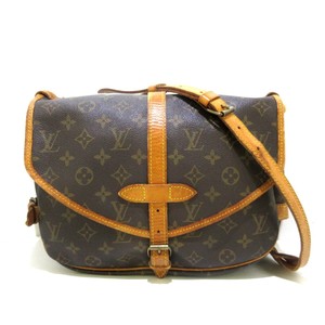 prada studded strap bolsa