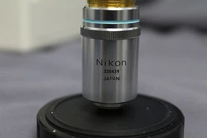 NIKON M PLAN 40x OBJETIVO 0,65 210/0 - Imagen 1 de 4