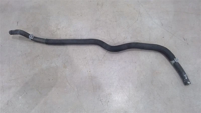 Manguera de desbordamiento del radiador del motor Chevrolet Traverse 2018-2021 Foto 1 de 4