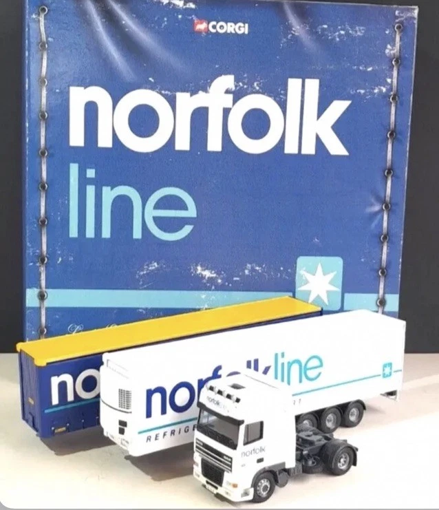 Corgi 1/50 Scale CC99129 - DAF XF Super Space Cab Curtainside & Fridge - Image 1 of 1