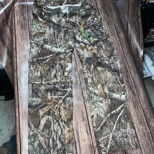 Magellan Outdoors Hunt Gear Men's RealTree Edge Rain Pants. XL But Fits Smaller - Picture 1 of 4