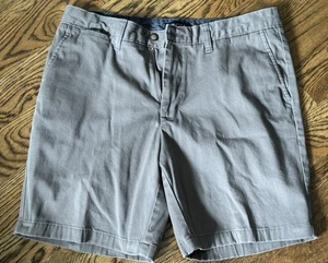 EUC Herren Nautica klassische Passform Flex grau 7" Schrittlänge Shorts - Bild 1 von 5
