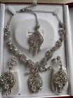 Bees Silver Diamant Jewellery Necklace Earring And Tika Set Perfect For Wedding