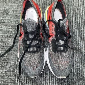 Size 12- Nike Epic React Flyknit 2 Black University Red - Picture 1 of 5