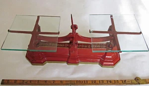 Antiguas balanzas de metal fundido ""W&T Avery Ltd para pesar 4 libras", alrededor de 1900 - Imagen 1 de 11