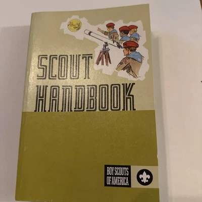 Manual de Escoteiros Vintage 8ª Edição Livro 1º de junho de 1972 Boy Scouts of America BSA - Imagem 1 de 4