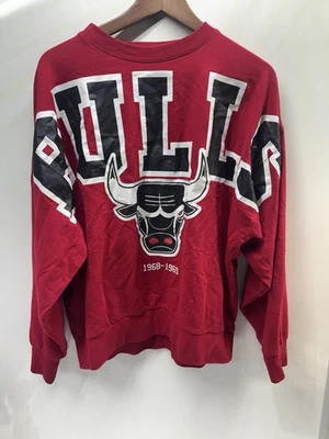 芝加哥公牛队 Mitchell & Ness 卫衣女式大号篮球 NBA 复古 — 第 1/4 张图片