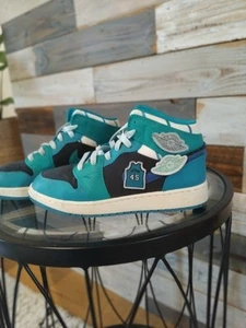 Nike Air Jordan 1 Mid GS Black Aqua Blue FJ9482 004 'Inspired by the Greatest' - Picture 1 of 11