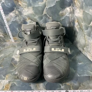 Größe 9,5 - Nike LeBron Soldier 9 cool grau nicht authentifiziert - Bild 1 von 14