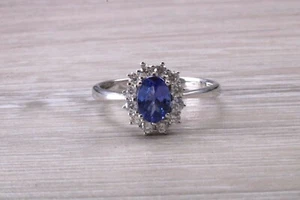 Eineinhalb Karat AAA-Qualität Tansanit und Diamant Heiligenschein Ring - Bild 1 von 9