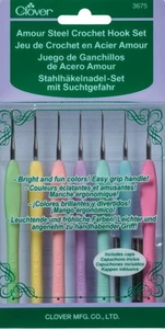 Clover Amour Stahl Spitze Häkelnadel Set - 7 Größen 0.6mm - 1.75mm CL3675 - Picture 1 of 1