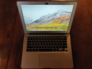 APPLE MACBOOK AIR (13 PULGADAS, MEDIADOS DE 2011) 1,70 GHz INTEL CORE i5 ~ 4 GB RAM ~ 120 GB HD - Imagen 1 de 10