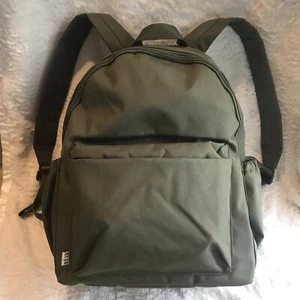 BEIS The BEISics Olive Backpack Padded Laptop Trolley Friendly Minimalist NWT - Picture 1 of 13