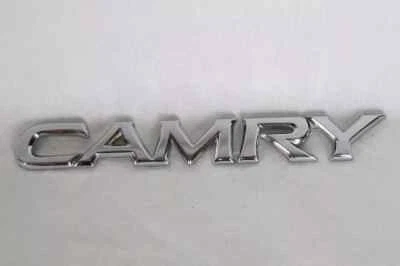 Placa de identificación con logotipo y emblema de maletero trasero Toyota Camry 97-01 Foto 1 de 3