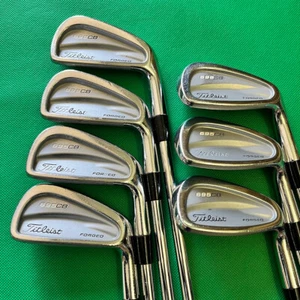 Titleist 695 CB Iron Set 7pcs 4-Pw Flex S Stiff Dynamic Gold S200 RH - Picture 1 of 13