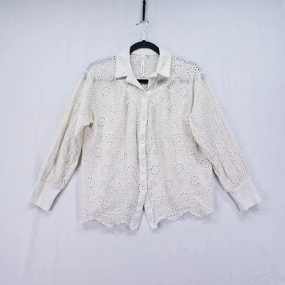 Top Preppy con cuello floral de encaje crema de la colección NY talla M Foto 1 de 4