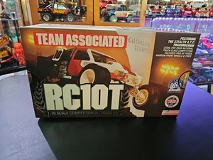 #7002 RC10T Team Associated Classic Kit Stadium Truck Stealth Trans Gold Pan Ae - Picture 1 of 6