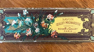 VTG Roger & Gallet Paris Perfumed Soaps ~ Carnation ~ Box w/ ONE SOAP ONLY - Picture 1 of 16