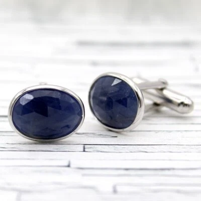 Gemelos de boda simulados de zafiro azul para hombre en oro blanco de 10 quilates Foto 1 de 4