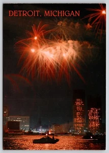 Postcard International Freedom Festival Detroit Michigan Fireworks - Picture 1 of 2