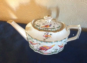 Royal Crown Derby Chelsea Bird Large Teapot A/F - Picture 1 of 6