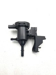 2015-2018 MERCEDES-BENZ C300 W205 PURGE CONTROL VALVE A0014760532 OEM - Picture 1 of 7