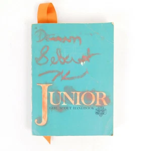 Manuale Junior Girl Scout 1971 Vintage - Foto 1 di 9